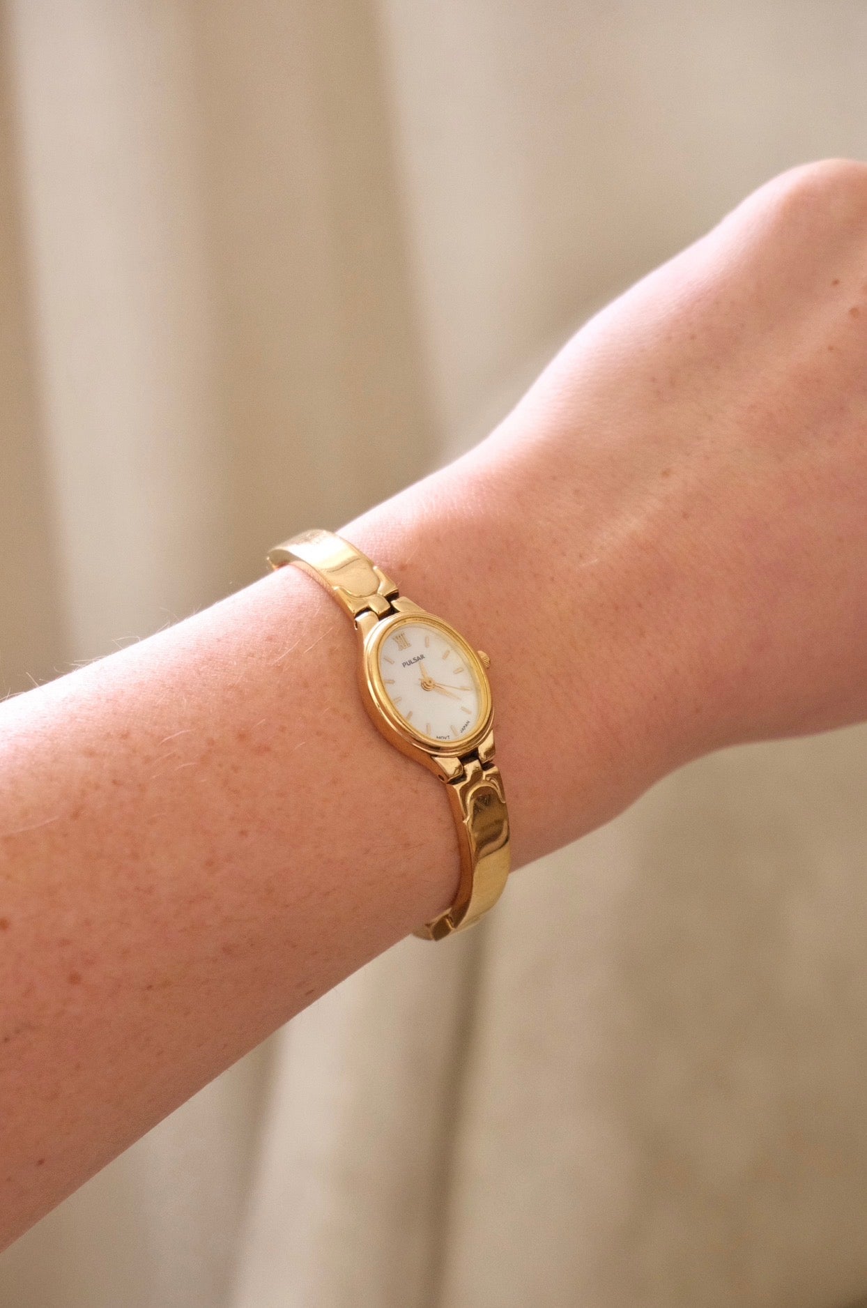 Vintage 90s Gold Ladies Pulsar Watch Working