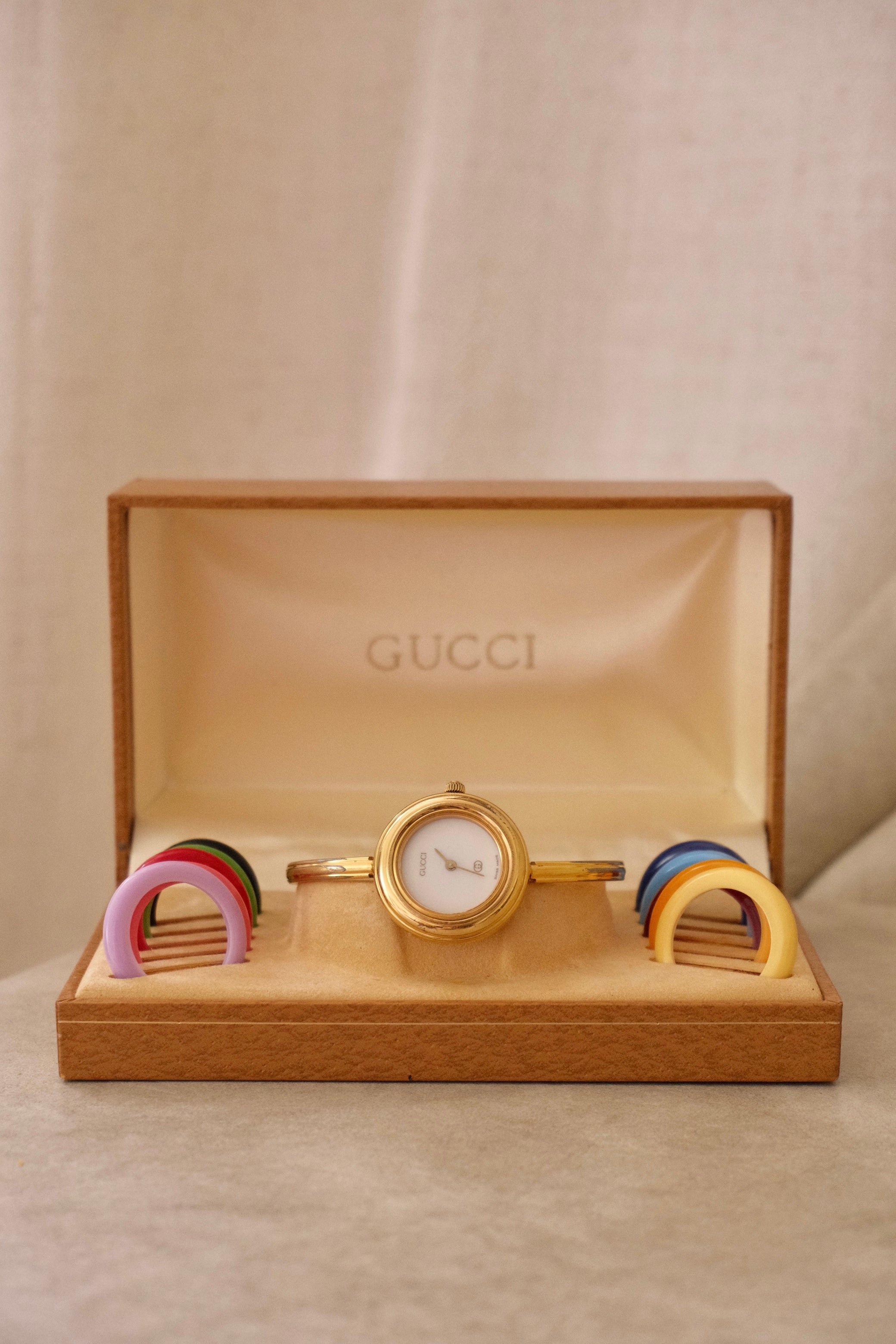 RARE Vintage Gucci Interchangeable Bezel Watch FULL SET with Box