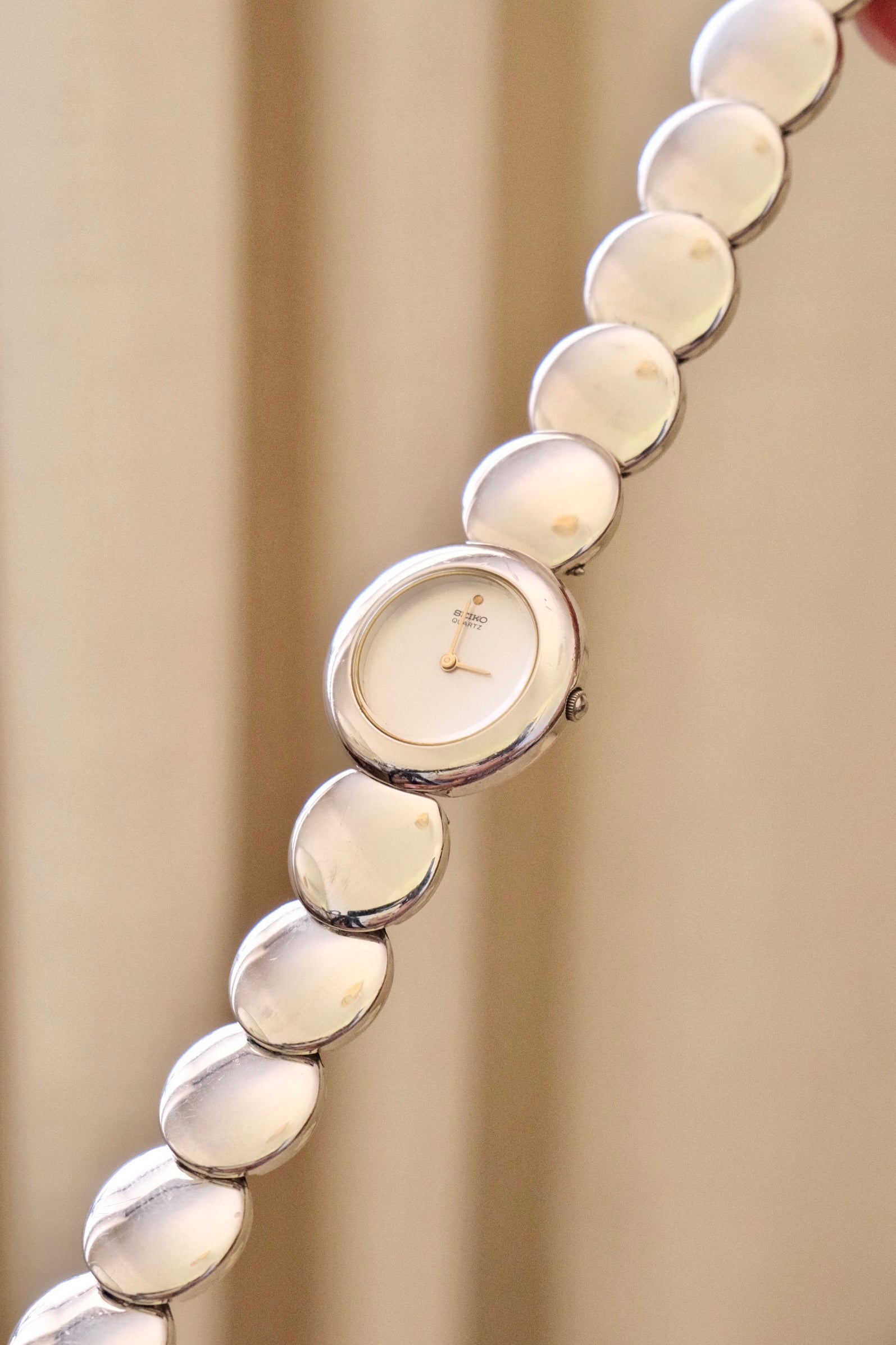 1980s Vintage Rare Silver Seiko Ladies Watch Round Circle Links Working