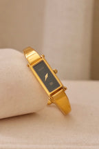 Vintage Ladies 1500L Gold Horsebit Gucci Watch