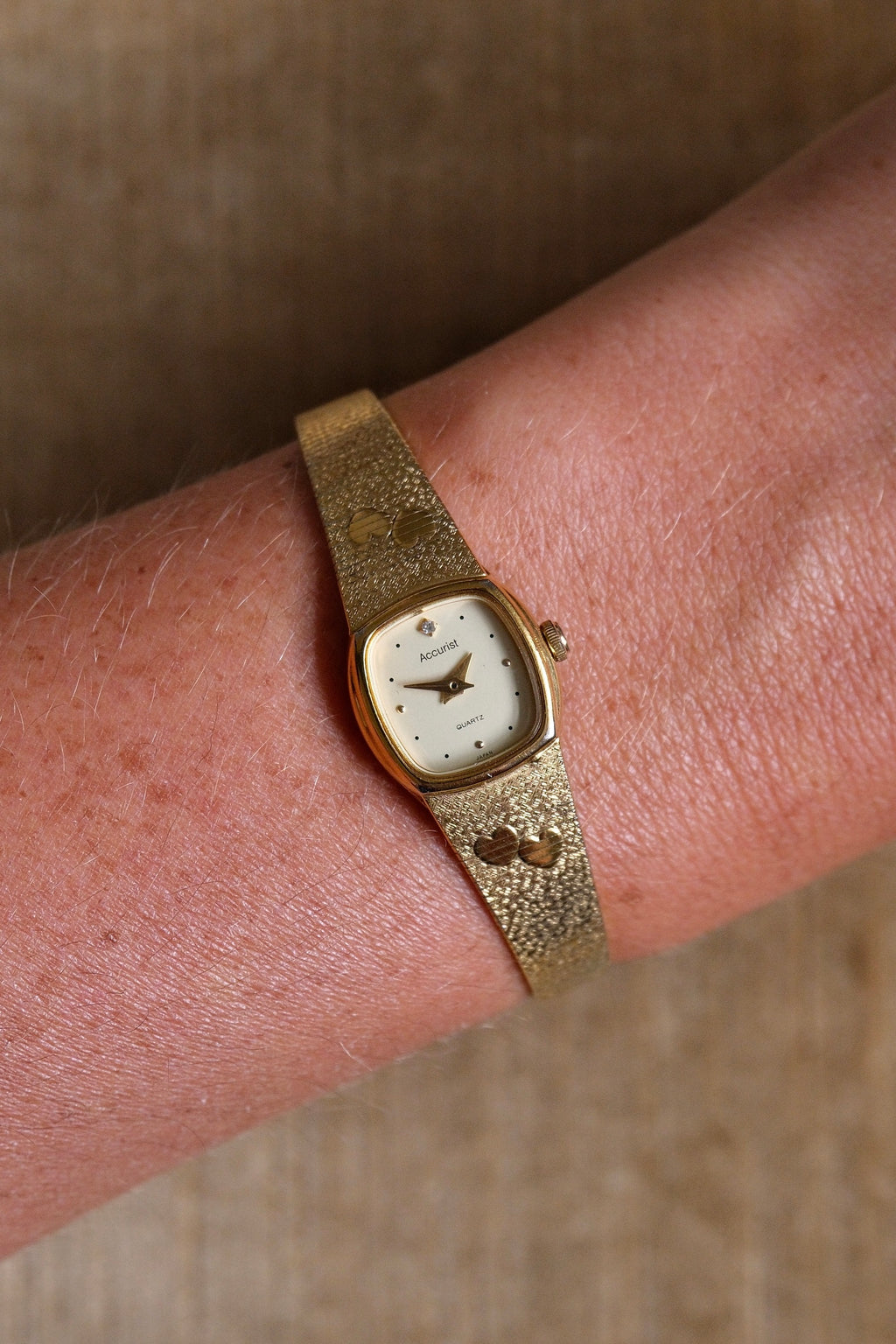 Sweet Ladies Vintage Gold Accursit Heart Watch Quartz Working