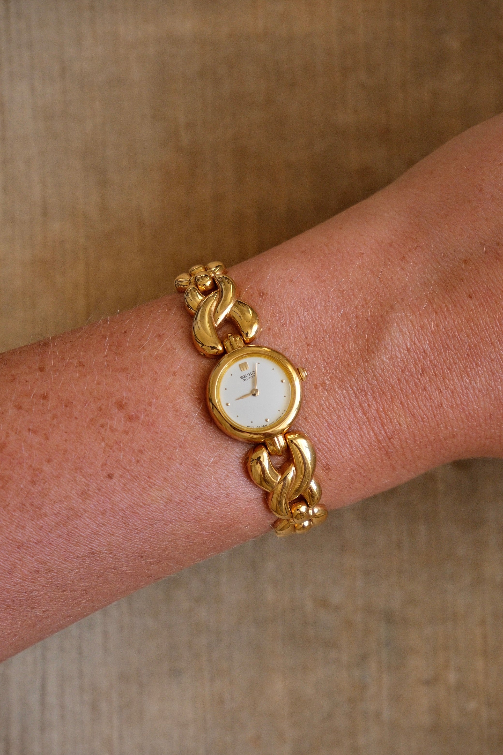 Vintage Ladies Gold Seiko Quartz Watch Featuring a Striking Chunky Intertwined Link Bracelet