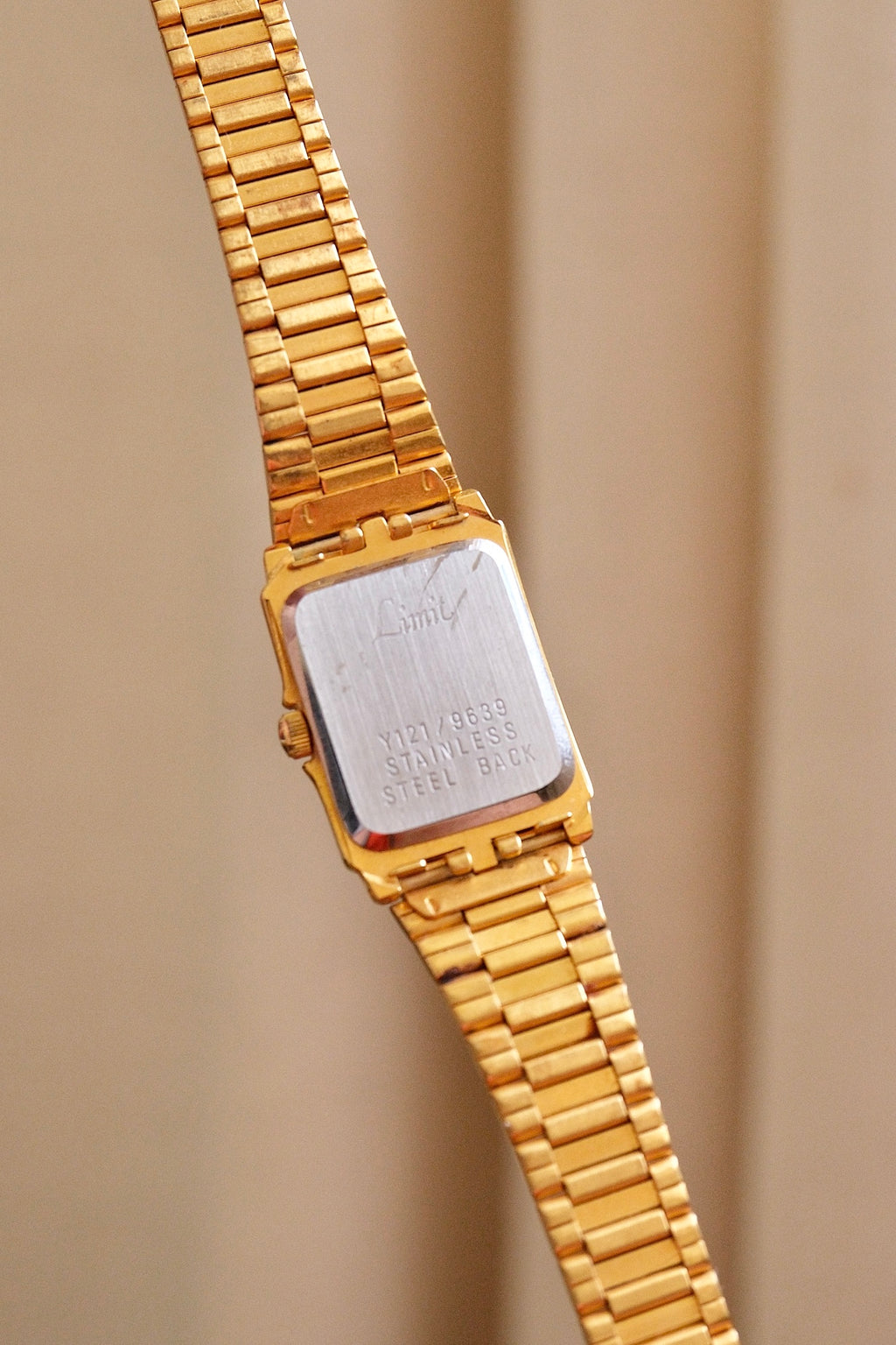 Vintage Ladies Gold Limit Women’s Quartz Watch