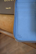 Gucci GG Supreme Zip Around Wallet, Blue Lining Classic Monogram Design in Box