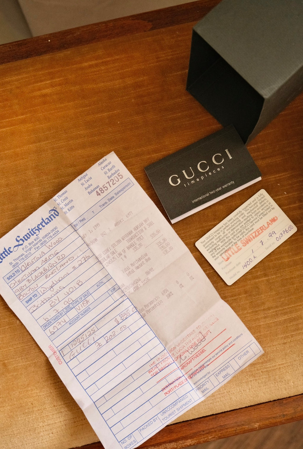 Vintage 1990s Gucci 1400L Gold Plated Ladies Watch with Original Box & Papers – Working Swiss Designer Bangle Watch